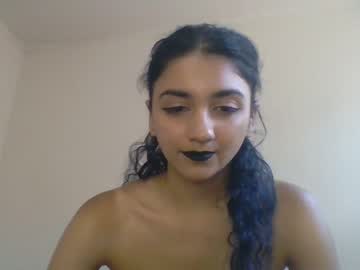 girl
        dreamymermaid cam image #1808494