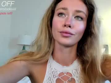girl
        oksanafedorova cam image #1672651
