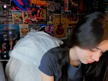 girl
        flirtykitty_ cam image #6325464