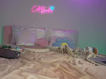 couple
        cult_barbie93 cam image #4432617