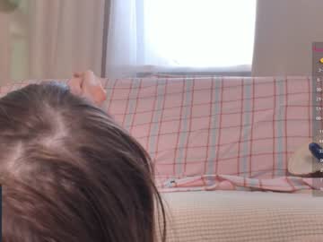 girl
        ritaschneider cam image #1658279