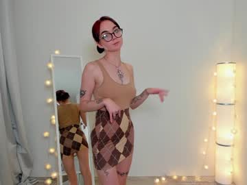 girl
        fia_divine cam image #116636
