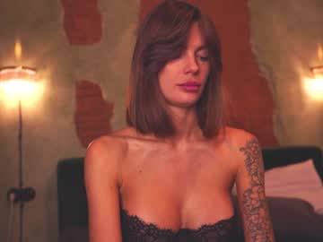 girl
        dreamana cam image #2898434