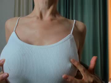 girl
        laravongrey cam image #1747822