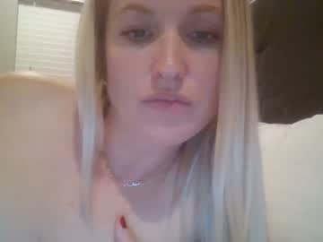 girl
        crimson33seductress cam image #3079782