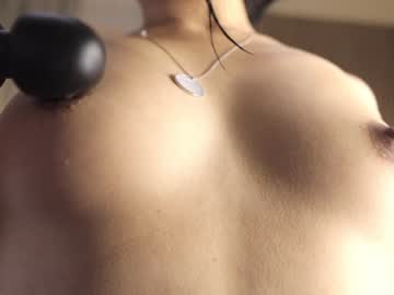 girl
        hinatabroks cam image #5027223