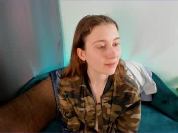 girl
        sunnyviolet cam image #1630050