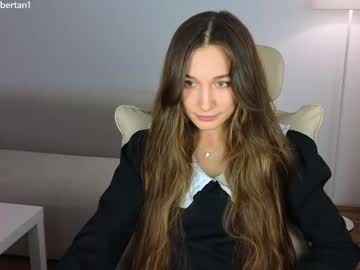 girl
        ambertan1 cam image #6195103