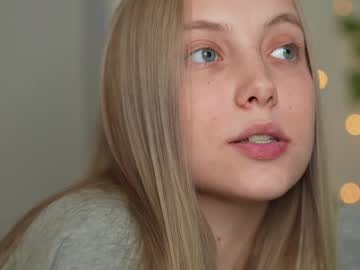 girl
        appr0ved cam image #5635367