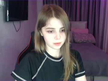 girl
        tripleprinces cam image #2826400