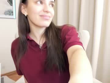 girl
        suzyjames cam image #5788934