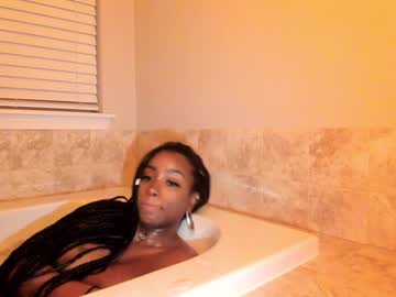 girl
        napudi1 cam image #3984847