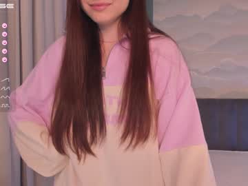 girl
        yes_ready cam image #1805839