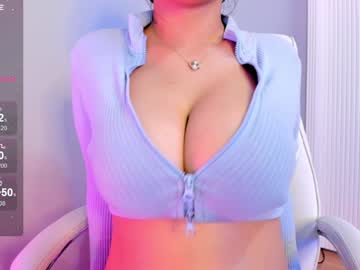 girl
        akura_01 cam image #6380380