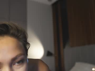 girl
        sweet_moan cam image #4539791