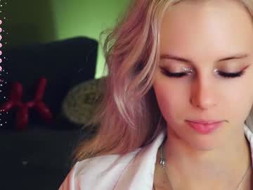 girl
        audreycarvin cam image #4951815