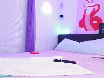 girl
        emmasky69 cam image #3674611