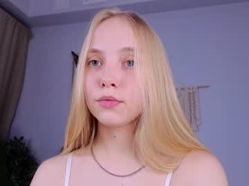 girl
        appr0ved cam image #2602963