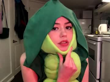 girl
        littlesugarpea cam image #1025930