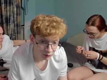 couple
        aataraxx cam image #542300