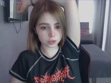 girl
        tripleprinces cam image #2249378
