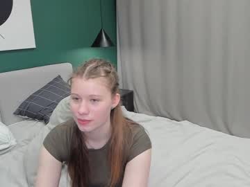 girl
        aftonellen cam image #3760760