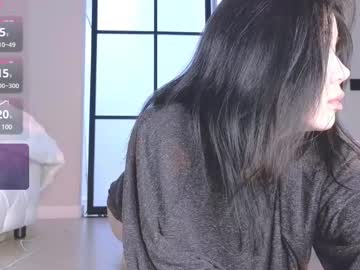 girl
        ake_mi cam image #6220212