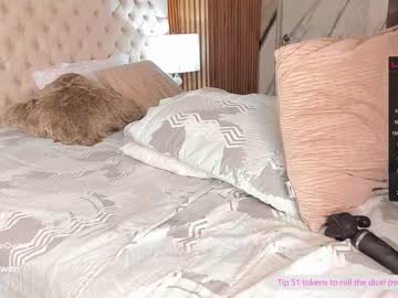 girl
        abie_owen cam image #722562