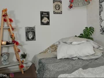 girl
        grettabenett_ cam image #148076