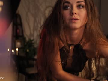 girl
        lettymoa cam image #3796902