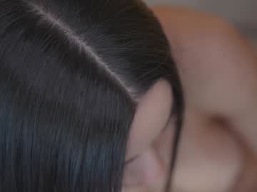 girl
        emyii cam image #5879897