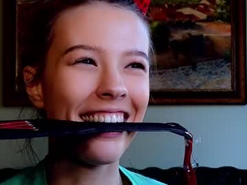 girl
        _demi_dee_ cam image #2006514