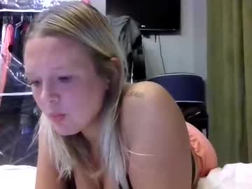 girl
        lilmspeachhh cam image #707703