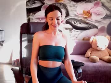 girl
        jennycutey cam image #415550