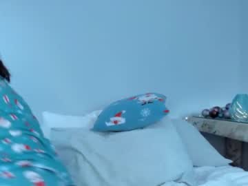 girl
        realcanada cam image #528197