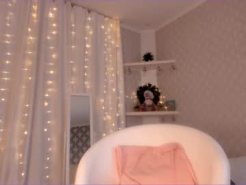 girl
        anni_lovely cam image #568991