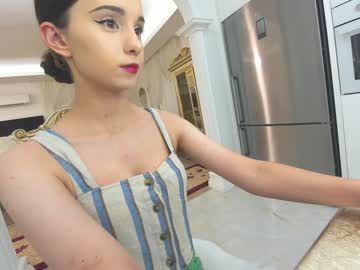 girl
        ehotlovea cam image #421255