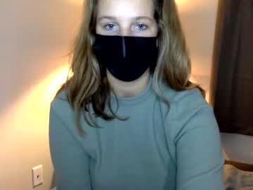girl
        monicawinter69 cam image #372642