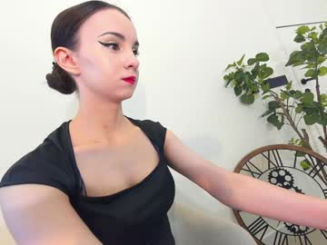 girl
        ehotlovea cam image #5686981