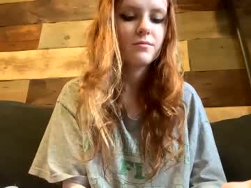 girl
        vcielia cam image #1556889