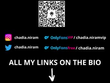 girl
        chadianiram cam image #1685645