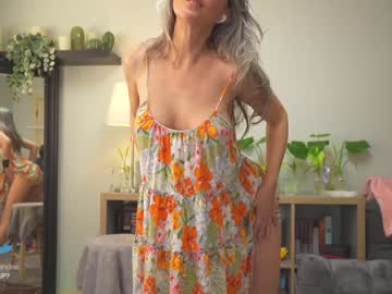 girl
        sunniedayz cam image #1311826
