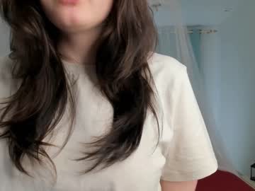 girl
        elvinaalltop cam image #4080630