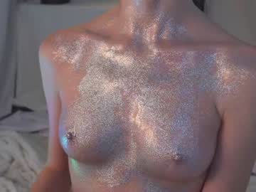 girl
        kateuwugirl cam image #2810444