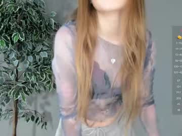 girl
        linettegrandon cam image #6178591