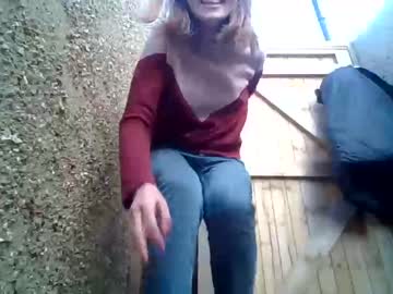 girl
        eatmypie69 cam image #3492231