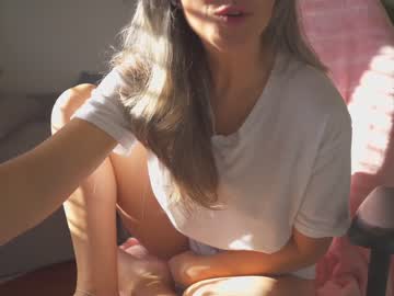 girl
        sunniedayz cam image #686625