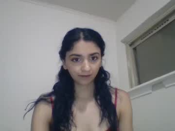 girl
        dreamymermaid cam image #1754329