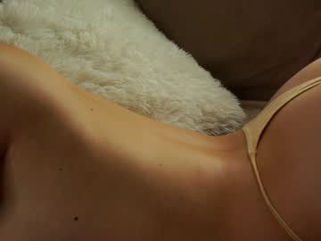 girl
        a_whole_eternity cam image #6296629