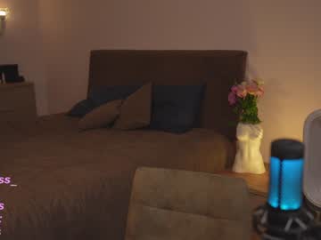 girl
        your_kat cam image #2955500